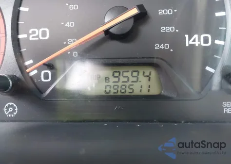 2001 Honda Accord 2.3 Lx from USA, damaged, VIN JHMCG564X1C000117